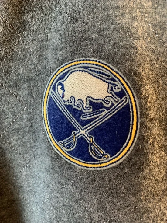 Buffalo Sabres Old Time Hockey Newburyport Jacket Gray NHL Women’s Large - Picture 4 of 9